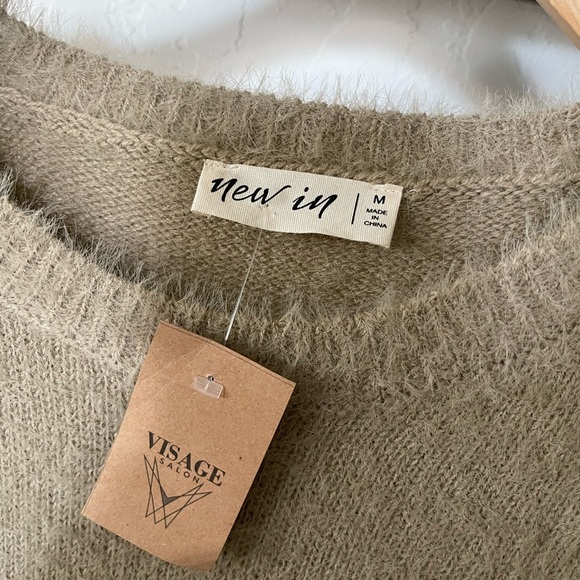 Tan Fuzzy Faux Mohair Crewneck Sweater, Size Medium•••NWT, Cute Teddy Style - Picture 6 of 10